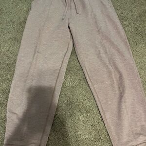 Lululemon scuba jogger size 6